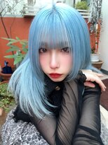 モモ(momo)&nbsp;ハイトーンインナーカラーイヤリングカラー水色レイヤーカット