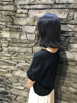 リリー(LiLy) 抜け感ミディ