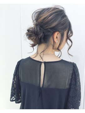 スティードトーキョー(Steed Tokyo) low chignon"ｏｄａｎｇｏ"