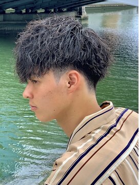 クオンヒール 堺筋本町店(QUON HEAL) スペインカール/スパイキーショート/フェザーパーマ/マッシュ