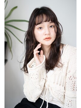 マグノリア オモテサンドウ(MAGNOLiA Omotesando) 暗髪ロングの垢抜けパーマ・・・HINATA