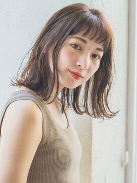 ノイカーム(noi Calm) 顔周りレイヤーカットくびれヘアミルクティーベージュカラー