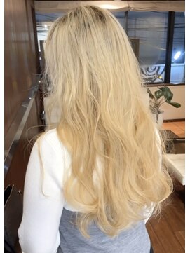 ダアッカ(da acca) バレイヤージュホワイトベージュ