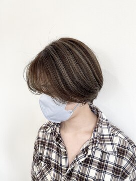 ヘアステーションフラット(HAIR STATION FLAT) 白髪ぼかしハイライト