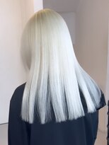 ミーム 原宿 表参道(meme)&nbsp;抜きっぱなしブロンド、ハイトーン、ブリーチ、