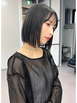 ロンドアリシア 金山(Lond Alexia) 外ハネボブ/切りっぱなし/ブリーチなしWカラー/縮毛矯正5211