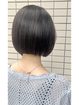 ラクヘアー 明大前(rakhair) ミニボブ/黒髪/ストレートボブ/ショートボブ/切りっぱなし