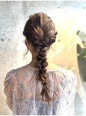 大人かわいい編みおろしヘアアレンジ