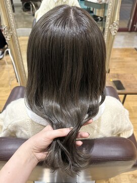 12/20 オリーブカラー【千代田彩夏】