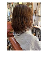 ロウスリー(Lowsly) ふんわりレイヤーボブくせ毛風外ハネミックスパーマ30代40代50代