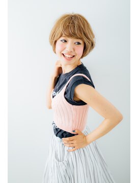 ラクシス 新都心店(Luxis) 【Luxis 小笠原美香】ハイトーンショート