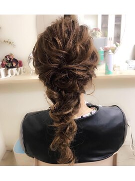 ヘアーセットサロン ピンキー(Hairset Salon Pinky) Pinky.編みおろしアレンジ 結婚式や二次会にも♪