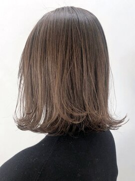 アイティー バイ アルバム 中野店(IT by ALBUM) グレージュミディ_ローライトスリークボブ厚めバング_ba287731