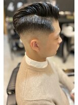 フランクスバーバー アンド ビアークラブ(FRANK'S BARBER and BEER CLUB)&nbsp;スキンフェードサイドグラデーションニュアンスパーマ