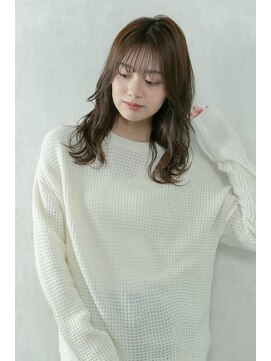 ディスオモテサンドウ 表参道(This OMOTESANDO) ひし形ふんわり愛されセミロング