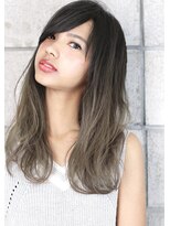 ラミ(L'ami)&nbsp;『くせ毛風 × グレージュグラデーションカラー』小顔斜めバング