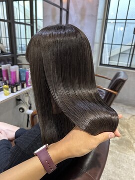 リベルテ(LIBERTE) リベルテ銀座　ヌードグレーベージュ×髪質改善