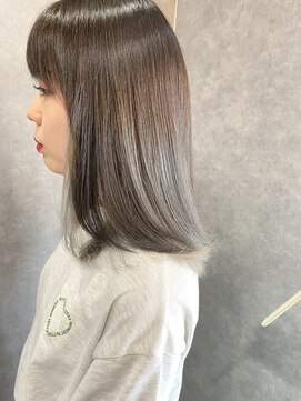 マーレ(mare) 透明感ダークグレージュ