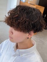 フゥ 宇都宮(FeU)&nbsp;波巻きパーマツイストスパイラルパーマメンズマッシュパーマ