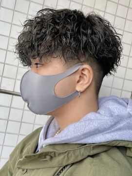 フィフス 名駅(fifth) スペインカールパーマスパイラルパーマフェード名古屋バーバー