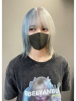 シエンゴールド(CIEN gold)&nbsp;ホワイトカラー/水色カラー/ツートン#浜松駅#カラー#ブリーチ