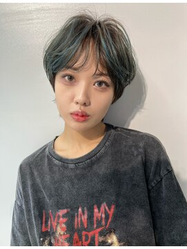 ヴェイン 渋谷(vain) ミルクティーベージュダブルカラーインナーカラー韓国20代前髪