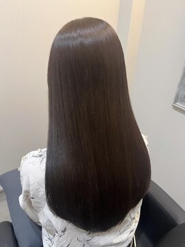 マエストロ バイ ネリネ 錦糸町(Maestro by Nerine) カット+ツヤカラー+カスタムトリートメント