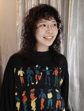 シゼン(SHiZEN.) くるくるパーマ