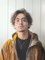 ユニル(Unille)&nbsp;泉駅/メンズ/MEN’S/ニュアンスパーマ/センターパート/学割U24