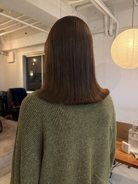 ライン(LINE) ヘーゼルベージュ/切りっぱなし