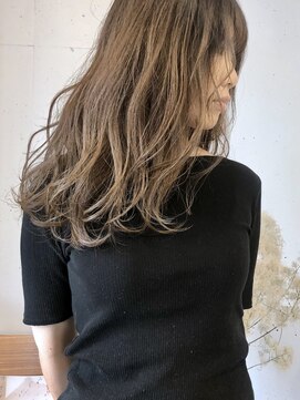 ワール(whirl.) ナチュラルグラデーションなラフ髪long☆