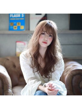 クロム バイ リエット(Chlom by Lietto) Chlom☆新宿 ハイライトベージュイルミナカラーハンサムショート