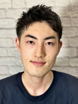 銀座マツナガ 新宿野村ビル店 メンズツーブロック刈り上げアップバング