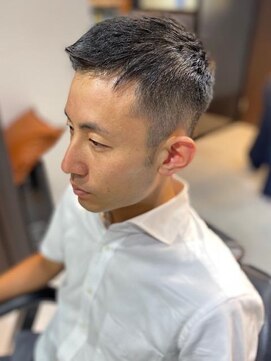 バーバーバー 四谷(BARBER-BAR) 大人の刈り上げスタイル