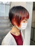 顔まわりオレンジインナーカラーのおしゃれショート！
