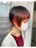 ユノ(juno) 顔まわりオレンジインナーカラーのおしゃれショート！