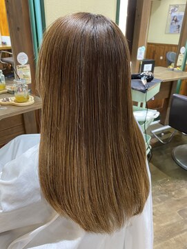 エルパライソ 鯖江店(Elparaiso) 鯖江/髪質改善/オッジオット/白髪染め/縮毛矯正/ヘッドスパ