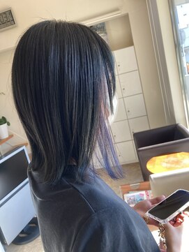 ヘアースペース ブイ(hair space V) 『nao』ブルーベリーインナーカラー