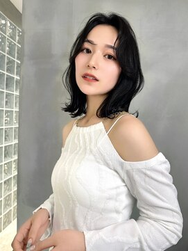 ロンド ジュルード 名古屋(Lond jeloud) かきあげセンターパート　ゆるウェーブ　外ハネボブ