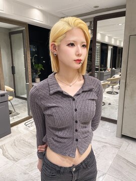 ロンド ジュルード 名古屋(Lond jeloud) ブロンド×切りっぱなしボブ