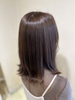 アズール 草加(azule) 髪質改善カラー ブラウン ツヤ髪スタイル 外ハネスタイル