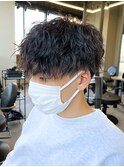 波巻きパーマ/スパイラルパーマ/メンズ/眉毛/短髪/サーフカール
