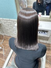 長年の悩みを解消する為に美髪矯正をされたお客様のafter