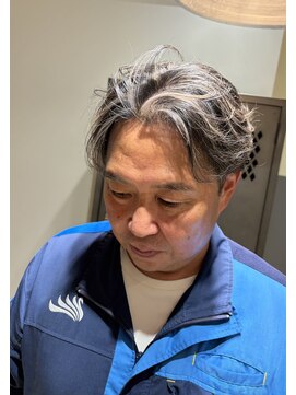リフル 八王子(RIFULL) メンズパーマ　ツイスパ　波巻き　白髪ぼかしハイライト