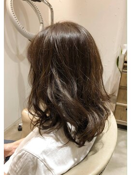 ヘアアンドメイク オプシス(Hair&Make OPSIS) グレイ世代にマットゴールドでオシャレに明るく♪