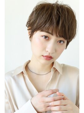 エクリ 麻布十番(equri) 大人可愛いマニッシュショート