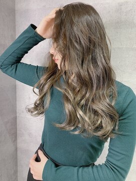 アンダーバーホワイト 堺東店(_WHITE) バレイヤージュ/カラー/ハイライト/gurade-syonn