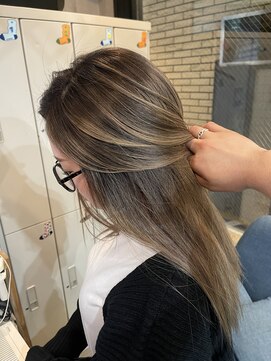 ラフ(LAFF) #バレイヤージュ#グレージュカラー#ボブウルフ#ココアベージュ