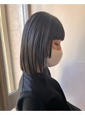 前下がりボブスタイル