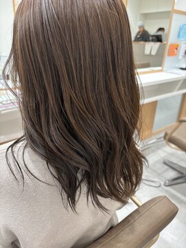 イフプロデュースドバイアミカ(iF produced by Amica) アッシュブラウン